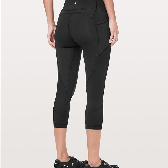 Lululemon All The Right Places Crop II 23” NWT - Picture 4 of 6